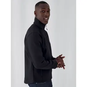 Giacca softshell ID.701 personalizzata per merchandising - Product Image 4