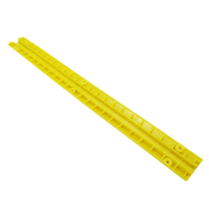 แผ่นป้องกันสายเคเบิลแบบวางบนพื้น PVC สีเหลืองดำ น้ำหนักเบา 1 ช่อง - Product Image 2
