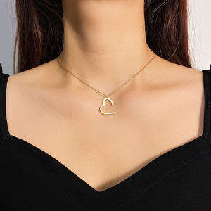 Collar elegante de corazón abierto XL176, collar ajustable hipoalergénico de acero inoxidable, joyería minimalista para mujer - Product Image 5