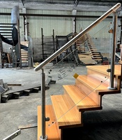 Escalier intérieur VIKO de haute qualité, design moderne, acier et bois, escalier droit, service de personnalisation d'usine de haute qualité