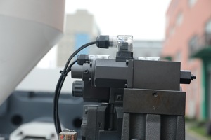 Piccola Macchina per Stampaggio a Iniezione <span class=keywords><strong>di</strong></span> Plastica da Tavolo 90 Tonnellate Macchina per Produzione <span class=keywords><strong>di</strong></span> Giocattoli in Plastica <span class=keywords><strong>Cubo</strong></span> <span class=keywords><strong>di</strong></span> <span class=keywords><strong>Rubik</strong></span> HS-90 - Product Image 6