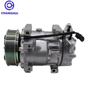 Compressore AC 8201018716 Sanden 7V16 per <span class=keywords><strong>Dacia</strong></span> <span class=keywords><strong>Duster</strong></span> 1.5 <span class=keywords><strong>DCi</strong></span> 2010-2018 12V PV7 con Frizione a Puleggia, Pompa Aria Condizionata, Ricambio Diretto - Product Image 1