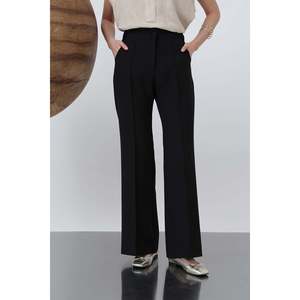 Pantalones de Mujer con Costuras Acanaladas, Negros, con Botones al Frente, Corte Ajustado, 18226PNT - Product Image 2