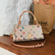 Sac à bandoulière de luxe léger haut de gamme pour femme, nouvelle collection 2026, polyvalent, mode, pour le quotidien, avec doublure en PU et deux sangles, à rabat. - Product Image 4