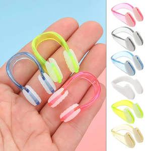 Clip de Nariz de silicona suave de tamaño pequeño para adultos y niños Paquete individual para deportes acuáticos para nadar - Product Image 6
