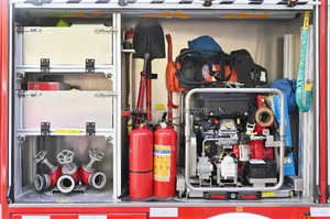 Tri-Ring 4X2 Mountain Forest Fire Rescue Camion de pompiers Libération 11495 Kg Camion de pompiers avec <span class=keywords><strong>2</strong></span>.5cbm Volume efficace Direct - Product Image 6