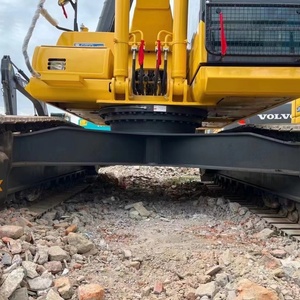 รถขุดขนาดกลาง Komatsu PC240 มือสอง ของแท้ สำหรับงานวิศวกรรม - Product Image 3