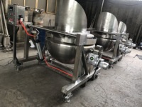 Huashang Custom Industrial draagbare roestvrijstalen kantelbare gejackete ketel met mixer voor de productie van jam en dranken
