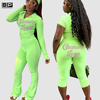 Setelan Olahraga Wanita Custom Logo Rhinestone Jaket dan Legging 2 Pcs, Setelan Olahraga Wanita dengan Legging Flare