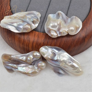 Conchiglia Naturale 20-50mm con Madreperla e Accessori di Perle Barocche - Product Image 2