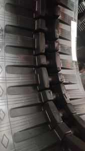 공장 직접 판매 450x81wx76 300x52.5x84 230x48x62 300x52.5x72 450x86x71 굴삭기 농업/수확기 고무 트랙 - Product Image 2