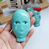 Giocattolo Antistress Creativo Transfrontaliero in Gomma Morbida a Forma di Alieno Stile Xiaohongshu, Figurina Stravagante a Forma di Viso, il Massimo del Divertimento