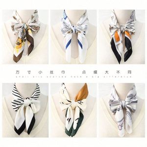 Retro Fashionable Polyester <b>Silk</b> Bandana <b>Scarf</b> for Women Screen Printed Custom Logo <b>Square</b> <b>Scarves</b> of 70*70cm - Product Image 6