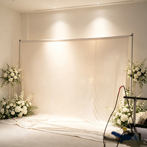 ฉากหลังงานแต่งงานแบบปรับได้ ผ้าชีฟองสีขาวทันสมัย พร้อมผ้าม่านตกแต่งซุ้มโค้ง - Product Image 1