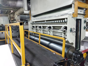 Línea de producción no tejida soplada en fusión Spunbond de alta calidad para tela de pañales, ropa de cama médica, trajes de PPE, cubiertas de zapatos - Product Image 2