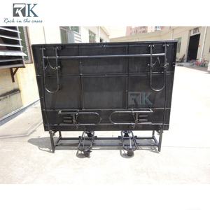 Escenario de plataforma con acabado de alfombra negra para ferias comerciales Escenario firme estable - Product Image 1