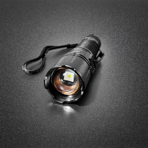 2024 thiết kế mới hot High Power LED Đèn pin sạc 18650 chiến thuật đèn pin <span class=keywords><strong>Torch</strong></span> ánh sáng - Product Image 3