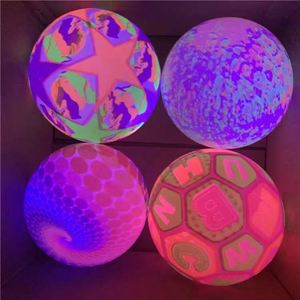 Outdoor Glowing in the Dark Light up Inflatable <b>Led</b> Luminous Sports Beach <b>Balls</b> Pvc Toy for Children Wholesale - Product Image 4