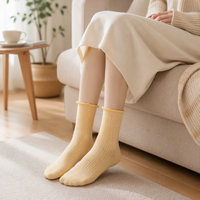 Chaussettes respirantes en maille à volants pour femmes, en coton doux couleur bonbon, mi-mollet, avec bord élastique, légères pour un usage quotidien