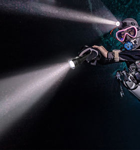 Lampe vidéo de plongée ARCHON S30 <span class=keywords><strong>II</strong></span> 3500lm torche de plongée sous-marine étanche de 100m avec chargeur de lampe de poche 26650 inclus - Product Image 6