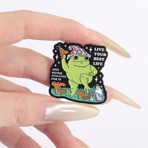 Эмалированная брошь в виде лягушки - Product Image 4