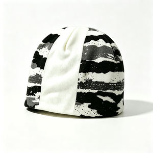 Gorro de Punto Unisex para Invierno, Diseño Jacquard Camuflaje Blanco y Negro, Gorro Skully Suave, Cálido y Elástico, Estilo Casual, Urbano, para Uso Diario - Product Image 3