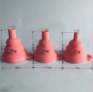 All'ingrosso piccolo portatile in silicone imbuto per bevande pieghevole intelligente bocca imbuti per olio tramoggia in gomma <span class=keywords><strong>da</strong></span> cucina per bottiglie anti fuoriuscita - Product Image 3