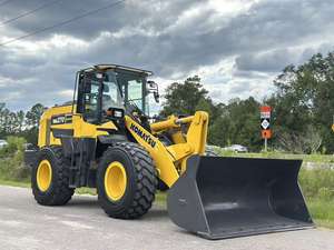 Used Wheel Loader Komatsu WA270-8 in good condition for sale Front Loader Komatsu WA270-8 with Cheap Price - Product Image 3