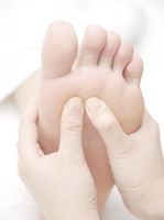 2026 Rouleau de massage des pieds par acupression en TPE souple, non électrique, design unique, pour soulager les douleurs au talon, à la voûte plantaire et musculaires