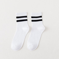 Chaussettes d'entraînement à rayures blanches personnalisées de haute qualité, chaussettes quotidiennes de Sport pour étudiants