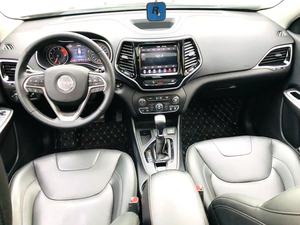 <span class=keywords><strong>Jeep</strong></span> Cherokee 2019 Molto Apprezzata SUV di Lusso 5 Porte 5 Posti Benzina Automatica Interni in Pelle Fari LED Sinistri Panoramici - Product Image 4