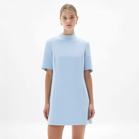 Nouvelle Robe Mini Femme Élégante d'Été en Crêpe Structuré Bleu Poudré à Col Montant et Manches Courtes, Coupe Trapèze Minimaliste Personnalisée