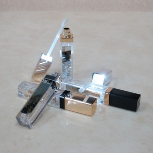 Lumière LED Brillant à lèvres avec miroir Logo personnalisé Haute plastique cosmétique OEM HY33 HY21 4.5ml-9ml - Product Image 4