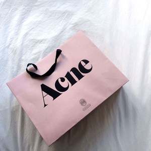 High Quality Cute Pink Reusable Shopping <b>Bag</b> Luxury <b>Gold</b> Foil Logo on Coated Cardboard Excellent Quality Gift <b>Bag</b> - Product Image 6