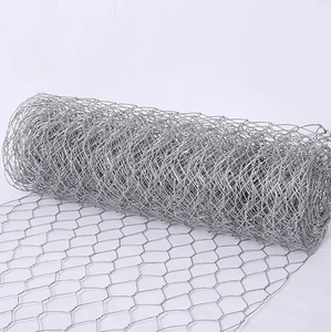 Malla de Alambre Hexagonal Galvanizada Antióxido con Recubrimiento en Polvo, Resistente y Ecológica, para Construcción de Recintos para Animales - Product Image 1