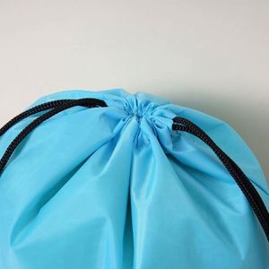Bolsa Deportiva Impermeable de Poliéster de Alta Calidad con Cordón y Logotipo Personalizado para Promoción de Productos - Product Image 5