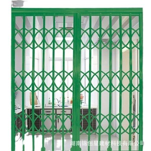 Porte roulante en acier inoxydable, revêtement poudré, commande manuelle, design industriel rétractable, durable pour garage et atelier - Product Image 1