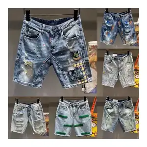 Short en jean à bords bruts lavés avec logo personnalisé OEM ODM pour hommes short en jean à écusson brodé d'étoiles