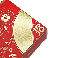 Emballage Cadeau Festif pour Biscuits et Snacks, Personnalisé avec Motif Rouge Imprimé, en Matériaux Recyclés Écologiques, avec Dorure à Chaud