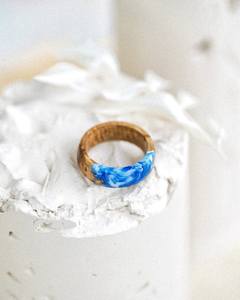 Bague en résine et bois, bijoux faits à la main en bois naturel et résine avec un design unique pour hommes et femmes, à porter au quotidien - Product Image 6