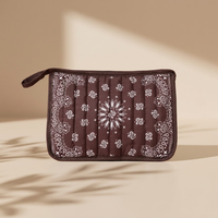 Pochette à bijoux matelassée en gros, cadeau pour elle, trousse de toilette motif cachemire, sac imprimé bandana monogrammé