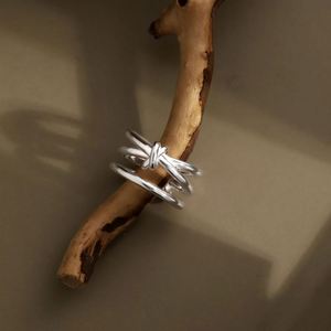 Anillo de Compromiso Dylam Estilo Metálico, Nuevo Anillo de Moda con Nudo, Plata de Ley 925, Joyería de Compromiso - Product Image 3