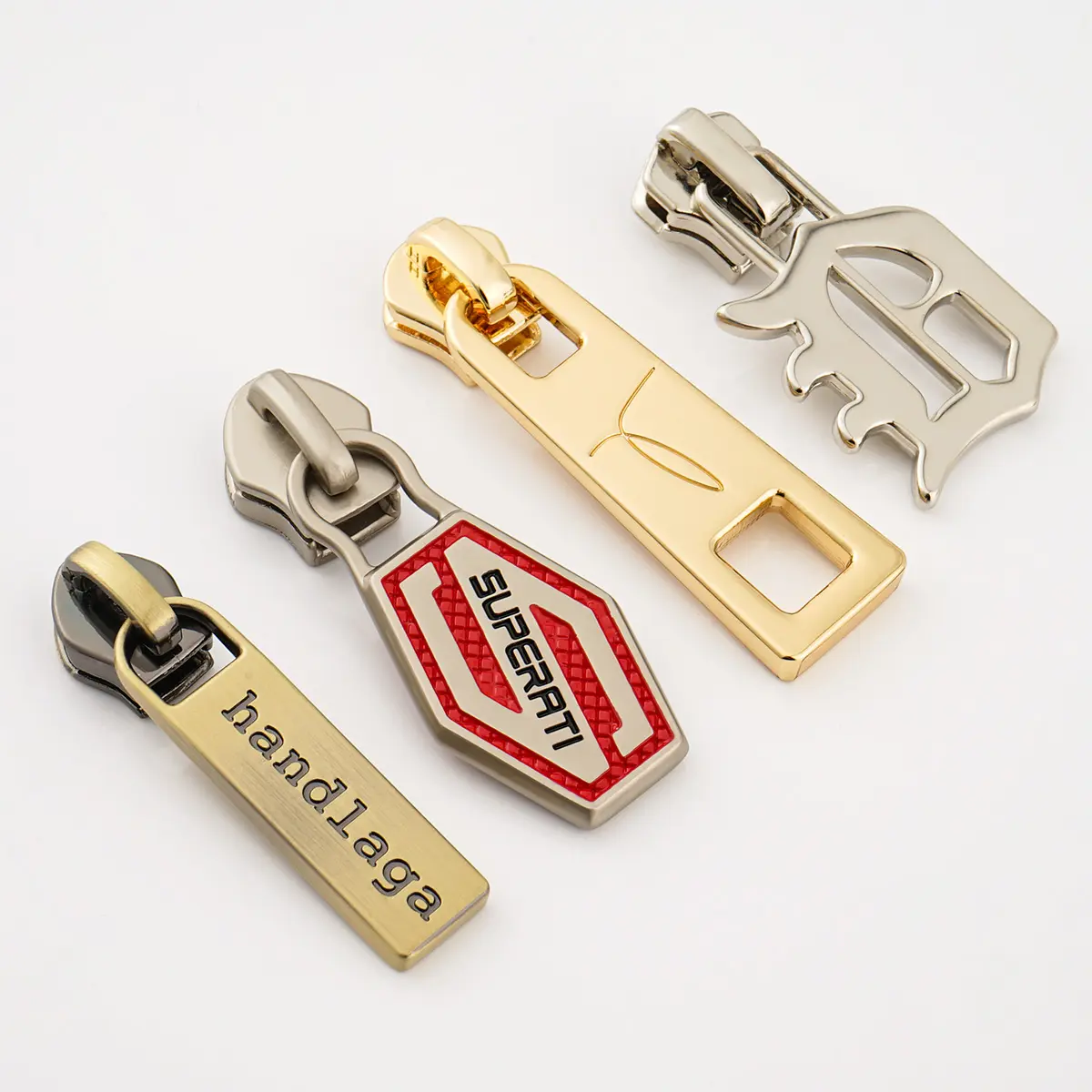 Accessori di abbigliamento di alta qualità Custom cerniera Puller Design del marchio Logo Zip tirare 5 # metallo cerniera cursori per borse