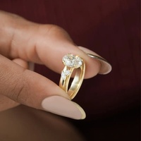 Bague de fiançailles en or massif 10K/14K/18K avec diamant de laboratoire ovale 1 carat, trois pierres et pierres latérales en forme de poire, certifiée IGI CVD/HPHT, personnalisable