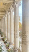 Colonne romaine corinthienne en marbre beige naturel classique YUSHI, pilier en pierre cannelé pour projet de villa de luxe ou d'hôtel