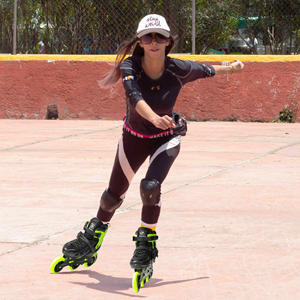 Chaussures de patinage à 3 roues pour filles et garçons, taille réglable, patins à roulettes en ligne avec coque rigide en PP, ventes chaudes - Product Image 1