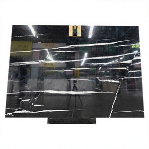 Dalle de marbre noir de Marquina de 18 et 20 mm d'épaisseur avec veines blanches, finition polie, design moderne, pour projets hôteliers - Product Image 1