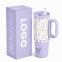 Gobelet isotherme en acier inoxydable de 24 oz avec poignée en PP et couvercle à paille – Garde les boissons froides et chaudes pour une utilisation extérieure