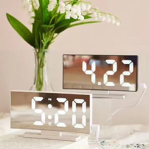 Orologio da Tavolo Moderno Multifunzione con Schermo LED Rettangolare, Funzione Snooze, Display Temperatura e Calendario - Product Image 2