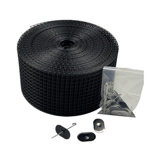 Rouleau de grillage soudé noir à mailles carrées avec attaches métalliques pour applications de clôture - Product Image 1